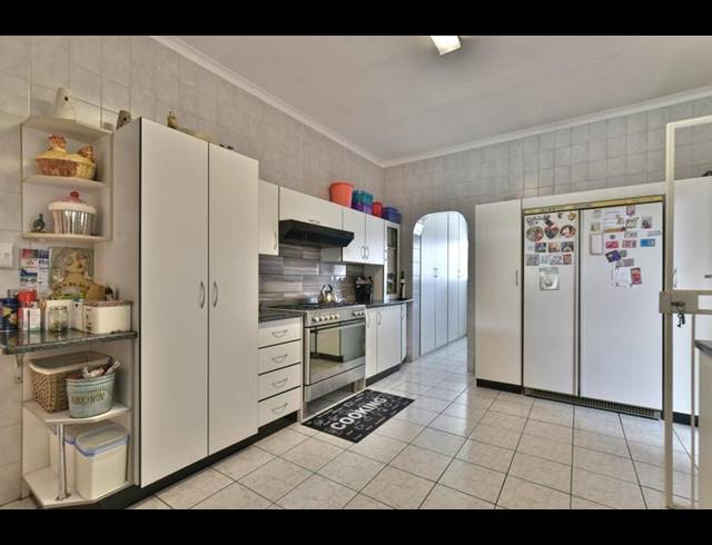3 BEDROOM HOUSE FOR SALE IN BRACKENHURST